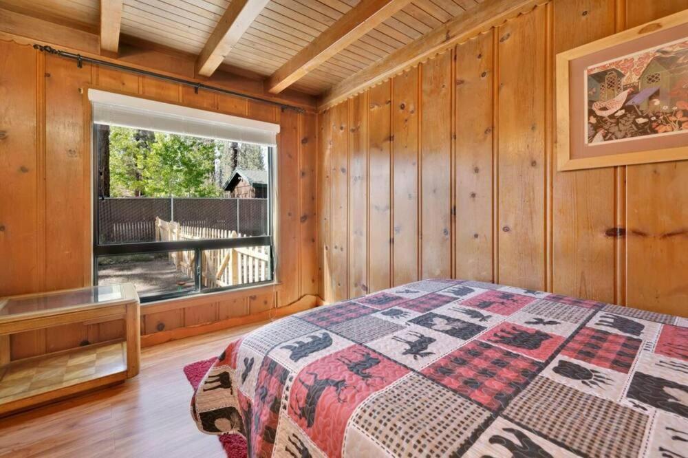 Lake Adjacent Rustic Cabin W Game Room & Hot Tub Big Bear Lake Dış mekan fotoğraf